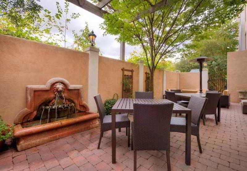 Courtyard Raleigh Crabtree Valley Exterior foto