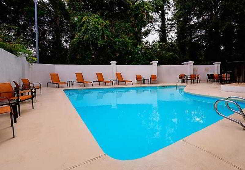 Courtyard Raleigh Crabtree Valley Exterior foto
